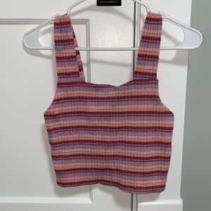 AE crop tank